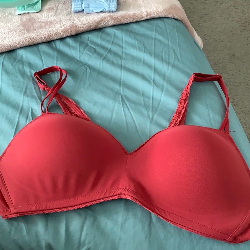 Red Wireless Push-Up Bra